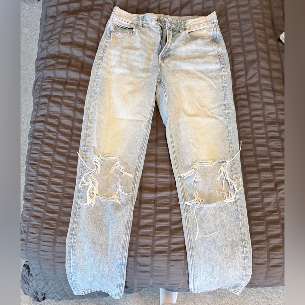 American Eagle Outfitters Light Blue Distressed Jeans